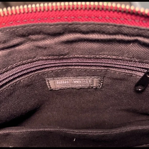 Nine West red faux leather mini bag with adjustable shoulder strap - Picture 5 of 7